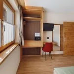 Alpi Flo Chalet *