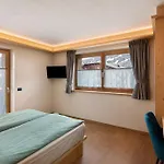 Alpi Flo