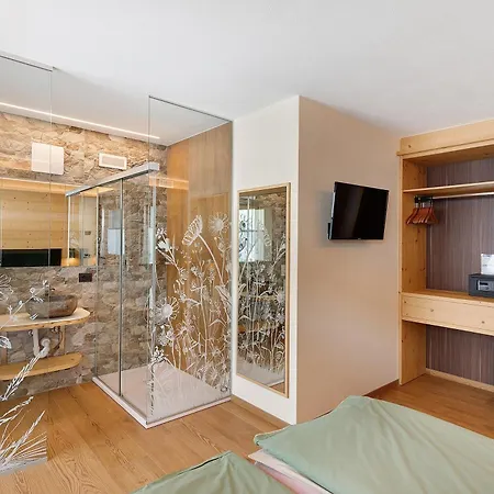 Alpi Flo Chalet *